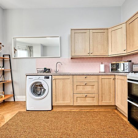 1 Dunluce Park - Portrush By The Sea Apartment ภายนอก รูปภาพ