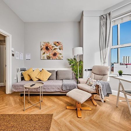1 Dunluce Park - Portrush By The Sea Apartment ภายนอก รูปภาพ