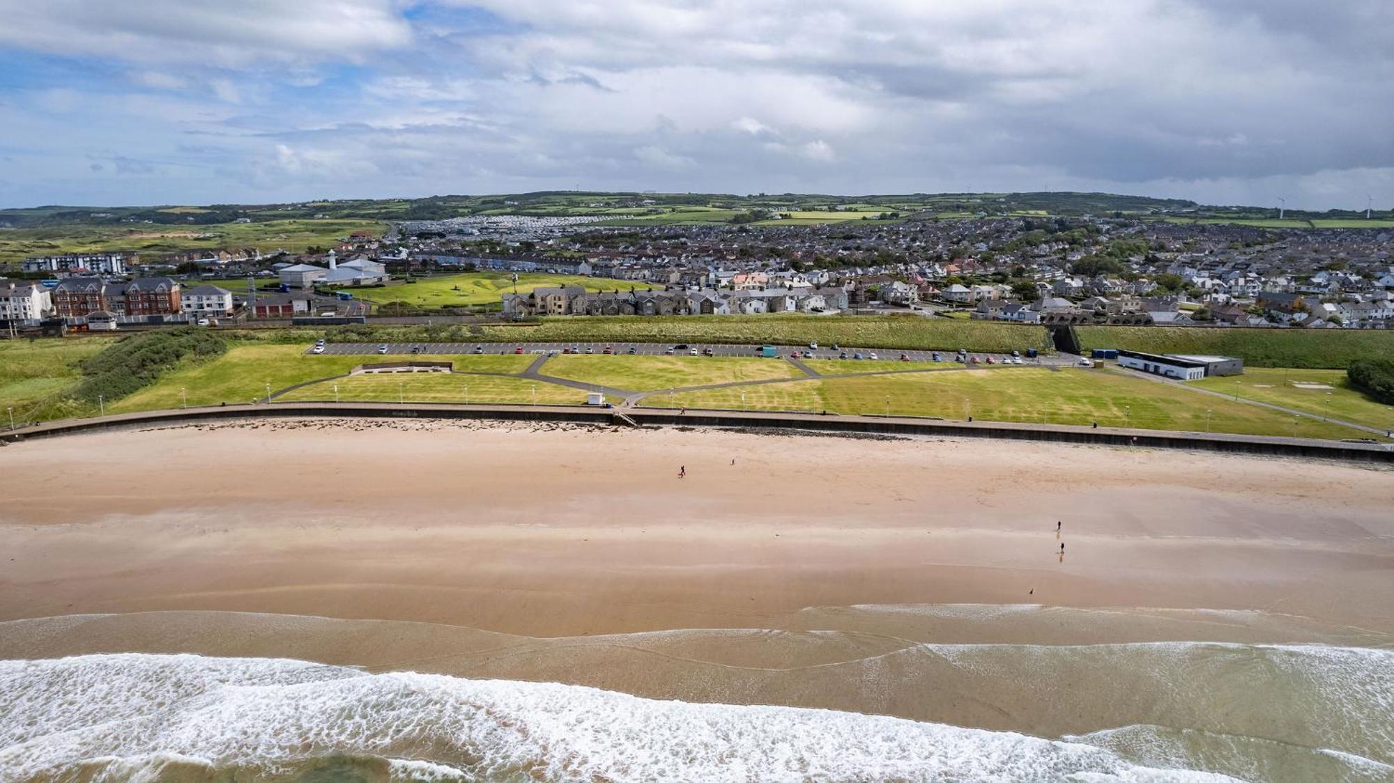 1 Dunluce Park - Portrush By The Sea Apartment ภายนอก รูปภาพ